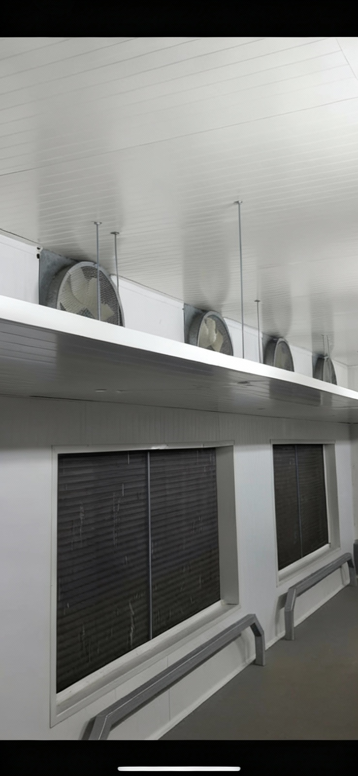 sala_ventiladores_mejorada